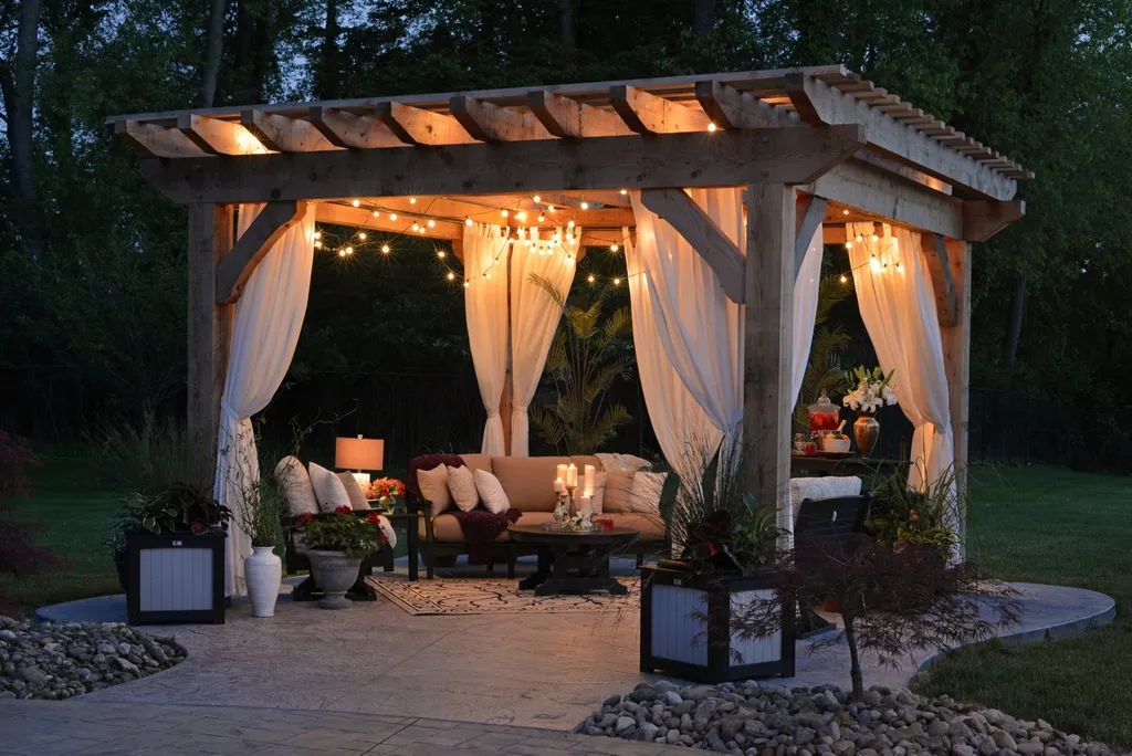 9 Ideas to Create a Backyard Patio Oasis